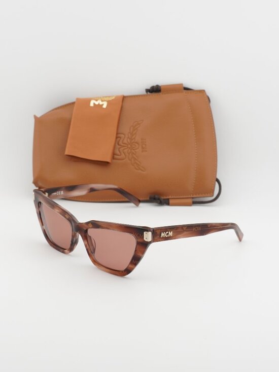 MCM MW0010 74S Cat Eye Sunglasses – Pink Havana / Bordeaux main image 6